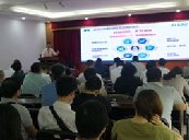 集团党支部副书记加入东漖街道专题党课运动